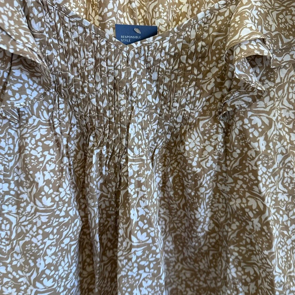 Universal thread floral ruffle short sleeve blouse size XL NWT - Picture 6 of 10